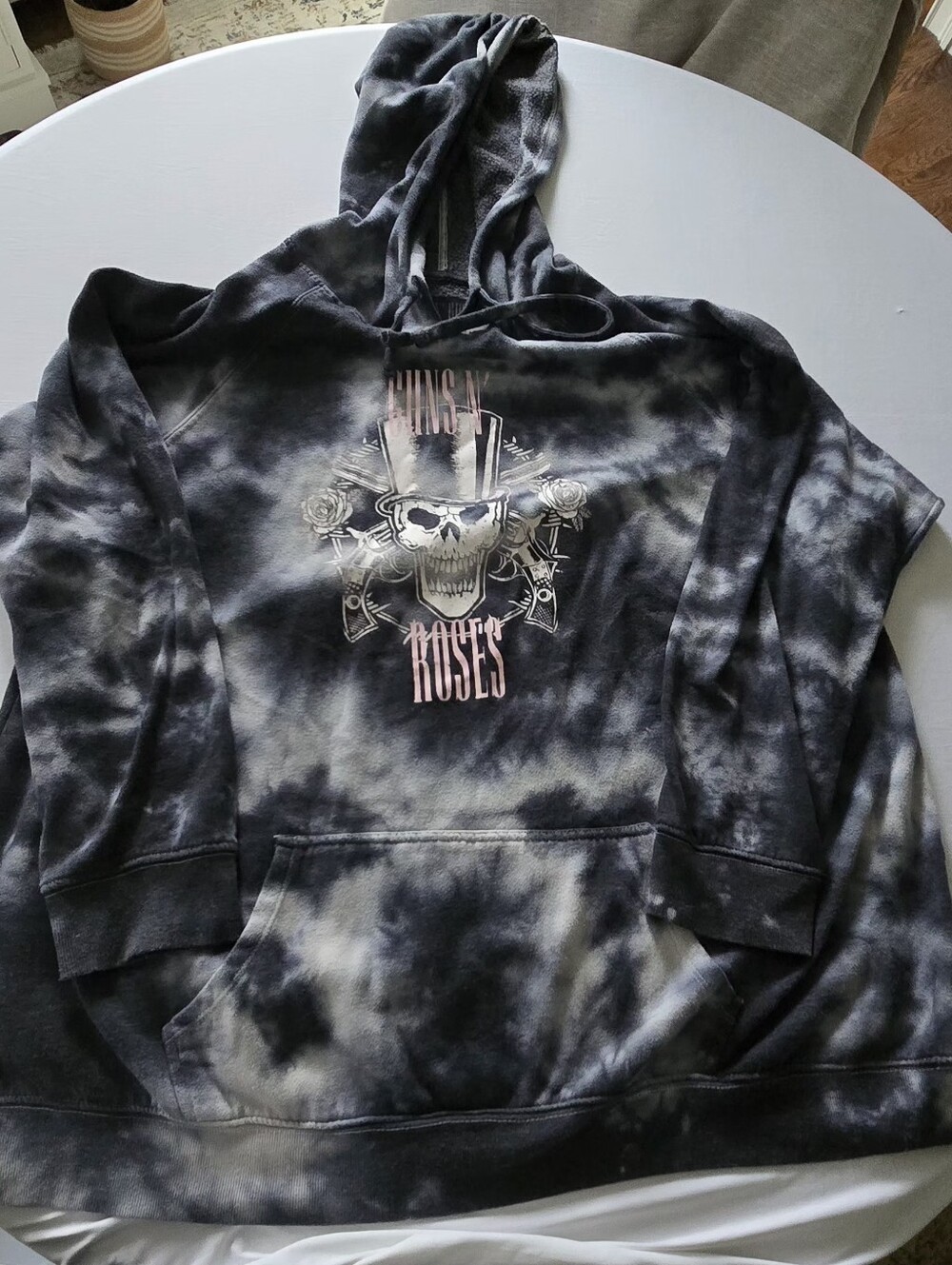 Torrid Guns N' Roses Grey Tie-Dye Fleece Hoodie Plus Size 4, 4X (26) Sweatshirt